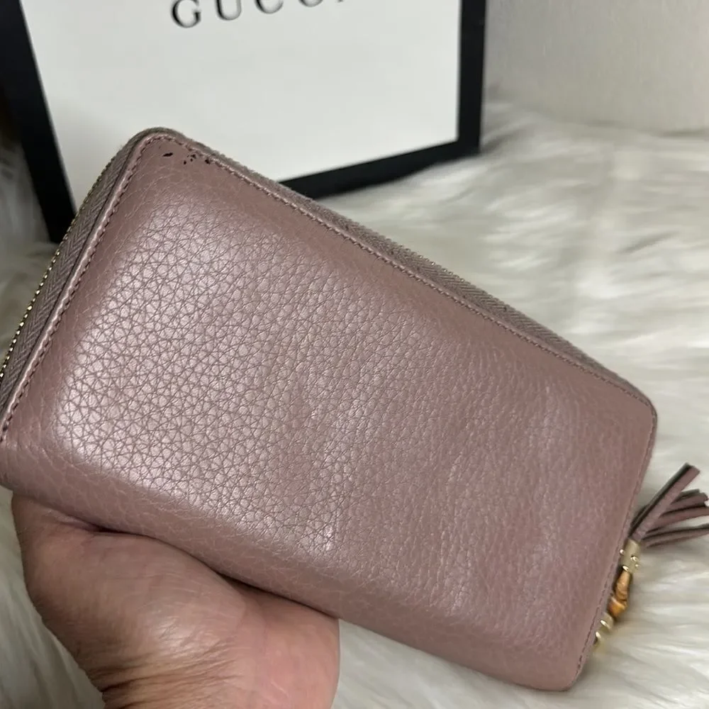 💯Authentic Gucci Zipped Leather Long Wallet🍀